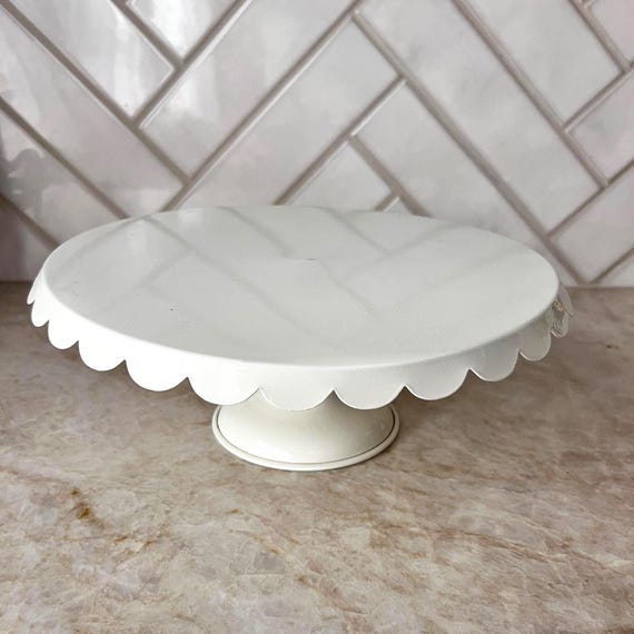 Vintage White Metal Cake Stand with Scalloped Edge | Retro Pedestal Dessert Display, Shabby Chic Party Decor | Farmhouse Primitive Decor