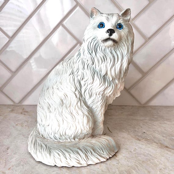 Vintage White Long-Haired Cat Statue with Bright Blue Eyes – Shabby Chic Feline Figurine, Large Ceramic Cat Home Decor