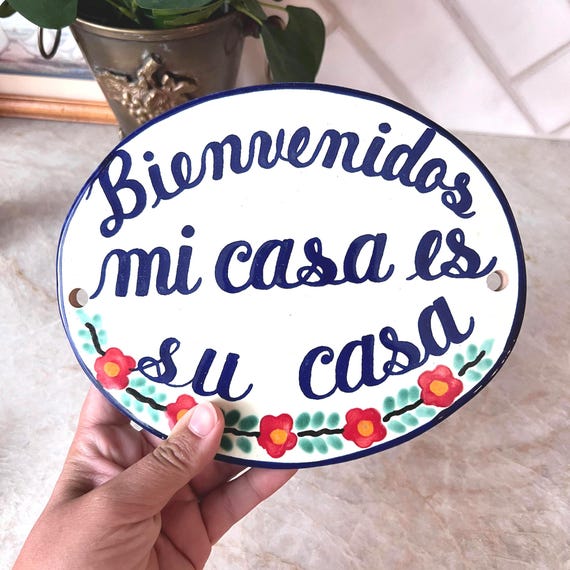 Hand-Painted “Mi Casa Es Su Casa” Ceramic Wall Plaque – Mexican Welcome Sign | Talavera Style | Bilingual Home Decor | Spanish Tile Art