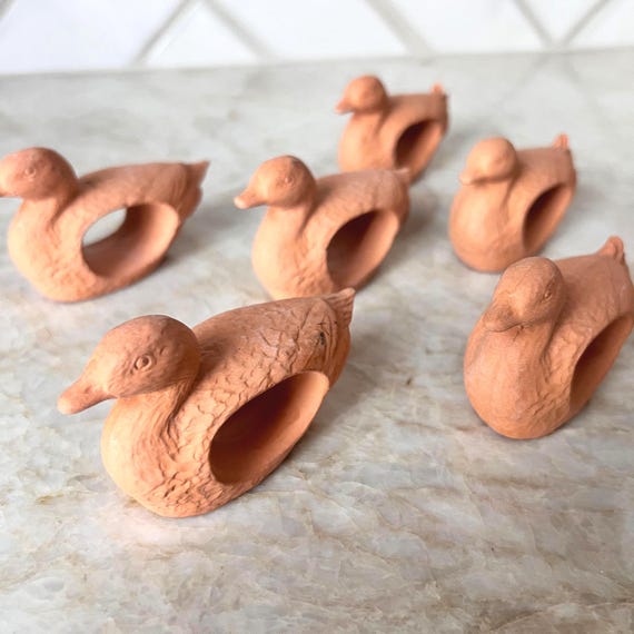 Set of 6 Vintage Terra Cotta Duck Napkin Rings – Rustic Table Decor | Southern Style, Farmhouse Charm | Granny Core Table Settings