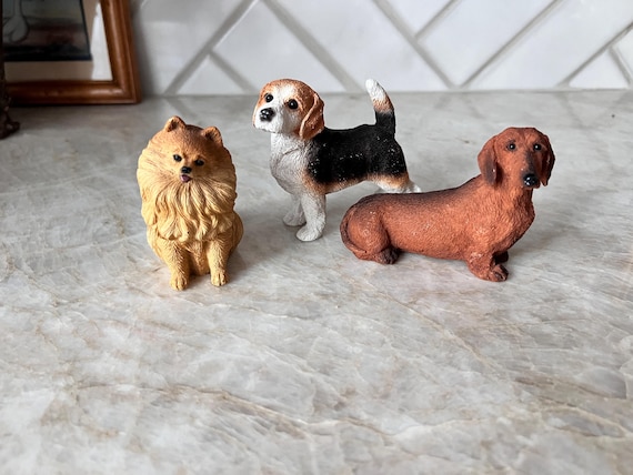 Vintage Dog Figurines – Beagle, Pomeranian & Dachshund Set | Retro Canine Decor | Collectible Resin Dogs | 90s Pet Lover Gift