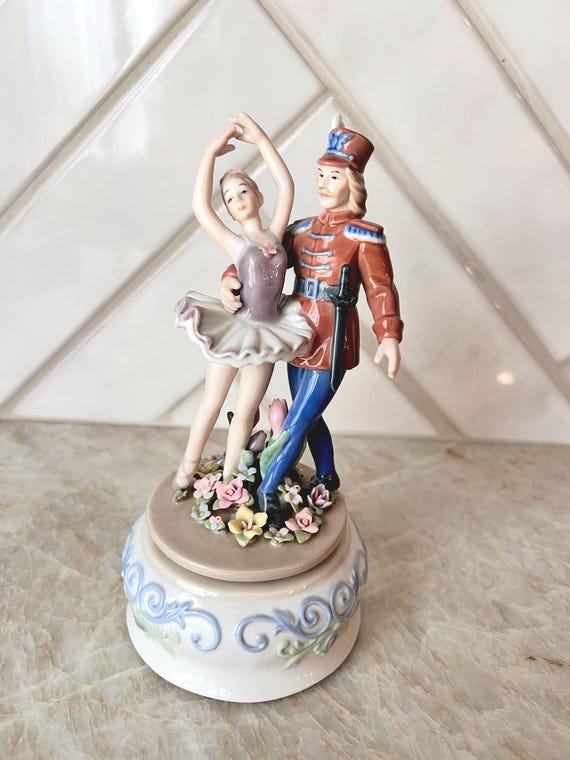 Vintage Porcelain Music Box | Ballerina & Soldier Figurine | Plays Moonlight Sonata | Nutcracker Ballet Gift | Romantic Spinning Dancers