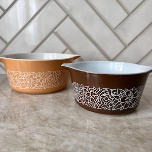 vintage Pyrex Woodland 473 Ensemble de casseroles Cendrillon | Ustensiles de cuisson floraux marron et beige | Décoration de cuisine Mid-Century | Grand-mère à collectionner