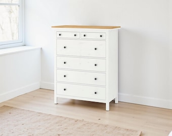 Panel decorativo IKEA Hemnes para cómoda de 6 cajones. Panel texturizado con efecto madera. Hecho a mano en España.