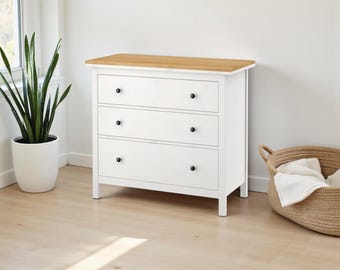 IKEA Hemnes Deko-Blende für Kommode mit 3 Schubladen. Strukturplatte mit Holzeffekt. Handgefertigt in Spanien.