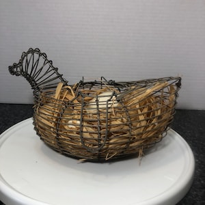 Vintage wire chicken basket holds eggs hen bird metal frame rustic farmhouse country decor display