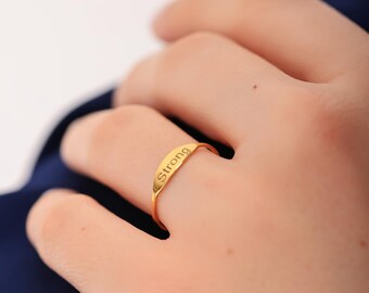 Custom Gold Signet Ring, Personalized Signet Ring, Minimalist Signet Ring, Initial Engraved Ring, Mothers Day Gift, Gold Stacking Ring Mom