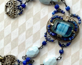 Pulsera de lapislázuli y ópalo azul con broche de cristal vintage