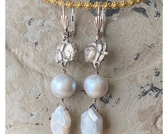 Pendientes colgantes de plata de ley con perla grande de color gris plateado y piedra lunar