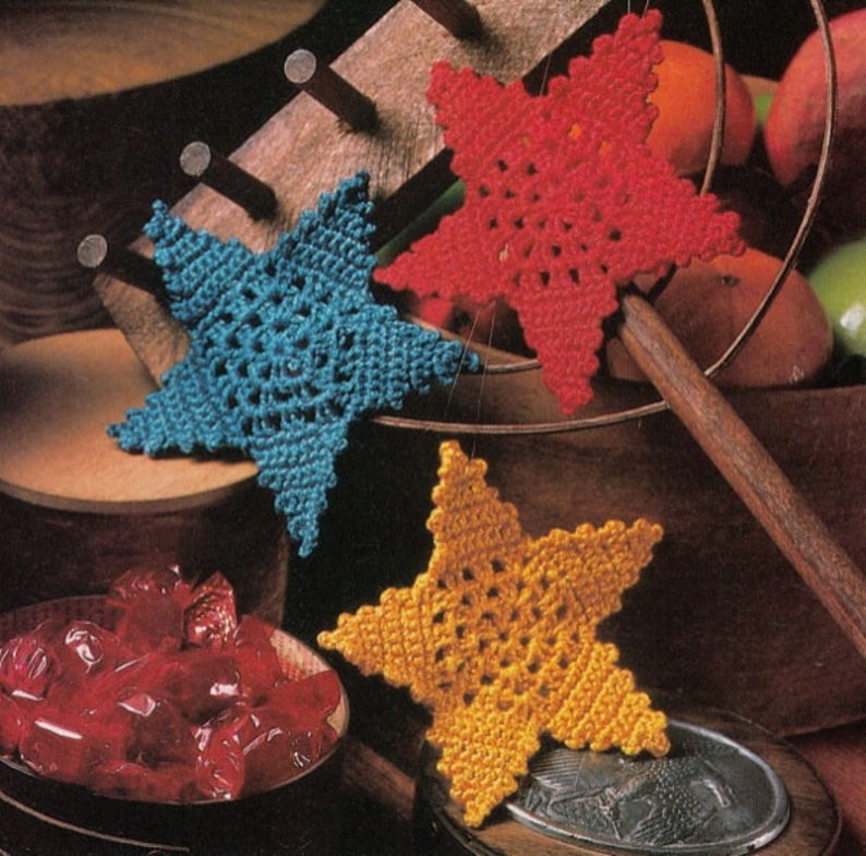 Quick Easy Gift Roses & Stars CHRISTMAS ORNAMENT Crochet PATTERNHang on Tree RoseStar pdf Instant Download image 1