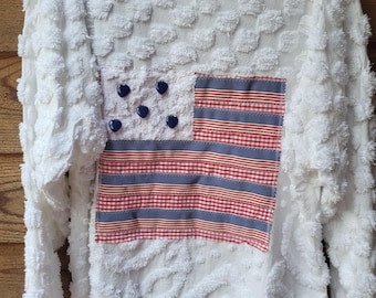 Vintage  Chenille Flag pullover/sweatshirt USA Recycled, Repurposed Medium