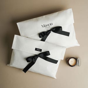 Bolsa de algodón con solapa de sarga, 50 unidades, doble capa, con cordón ancho y etiqueta, personalizada, de tela, para almacenamiento, personalizable, TWI-105