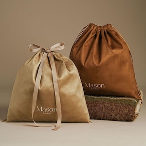 50 bolsas de terciopelo con cordón, logotipo personalizado, de alta calidad, para ropa, antipolvo, para cosméticos, joyas, envío gratis, FLA-101