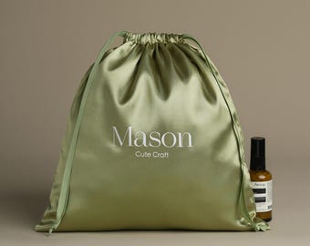 100 unidades de sacolas de cetim com cordão e logotipo personalizado: embalagem artesanal para roupas, bolsas, lenços, verde SAT-102