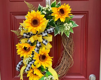 Year Round or Everyday Sunflower Wreath with Buffalo Plaid Front Porch Decor or Kitchen Wall Decoration Personalized Welcome Wreath