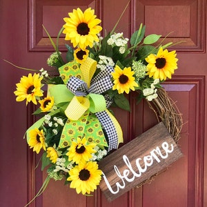Year Round Sunflower Welcome Wreath for Front Door, Farmhouse Theme Spring or Summer Decor, Front Porch Sunflower Decoration image 1