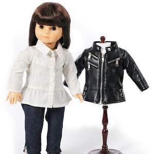 Veste en cuir noire pour poupée tendance, chemise blanche, jean et chaussures fabriquées par Carpatina pour poupées de 18 pouces comme les poupées American Girl ou Gotz