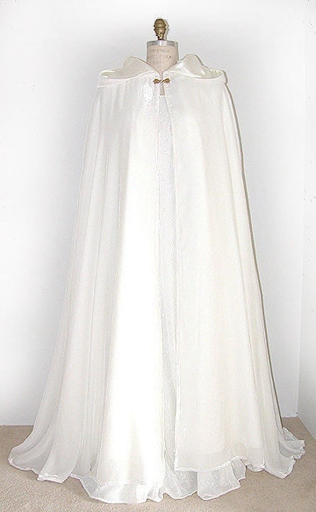 サテン裏地の白いベルベットのクリスマスマント、アメリカでオーダー