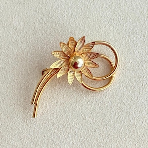 Vintage Coro Floral Brooch: 12kt Gold Plated Flower Pin, Mid-Century