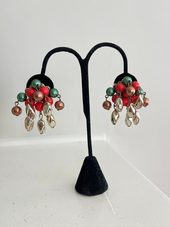 1950s Orange and Gold Cluster Beaded Clip On Earrings… Gem