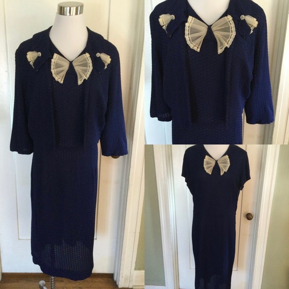 1950s Lovely Volup Navy Blue Short Sleeve Dress wi
