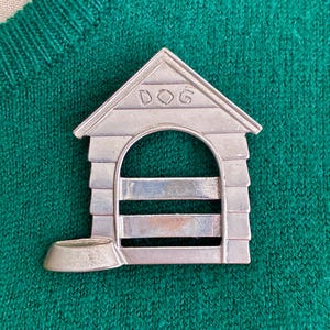 Vintage JJ Dog House Brooch: 1980s Novelty Dog Lover Pin