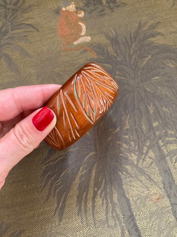1940s 1950s Beautiful Hand Carved Tropical Wooden