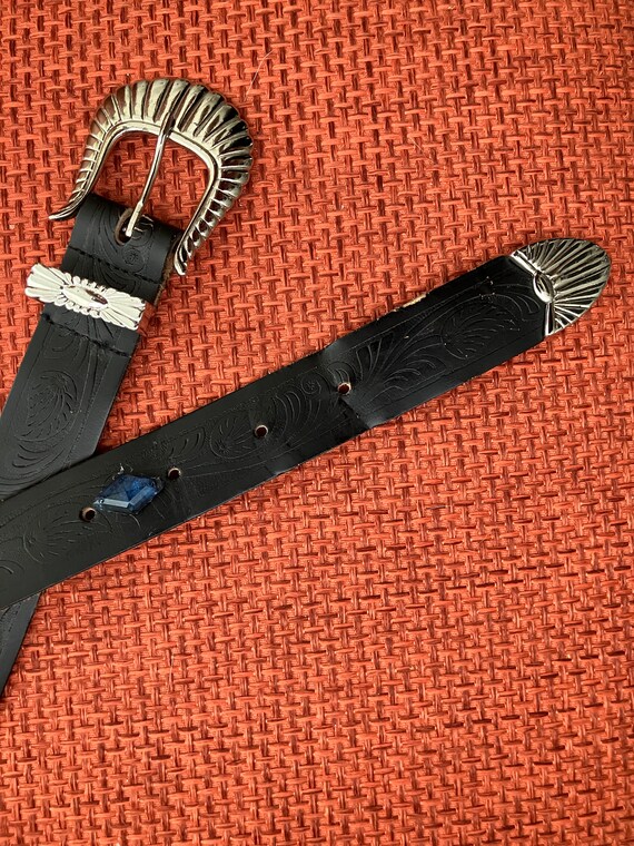 Vintage 1980s Tooled Black Leather Belt with Gems… - image 5