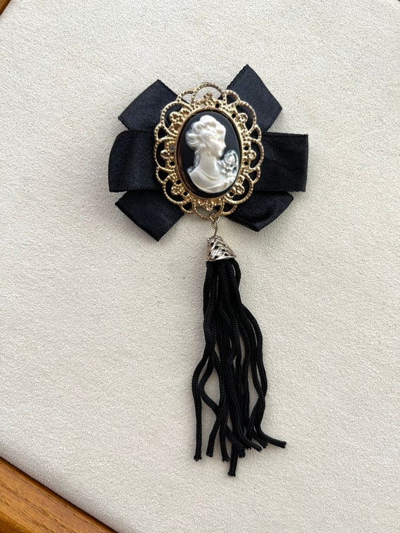1940s 1950s Cameo Mourning Brooch/Vintage Mourning