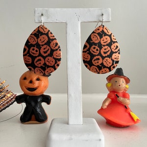 Vintage 90s Halloween Pumpkin Dangle Earrings