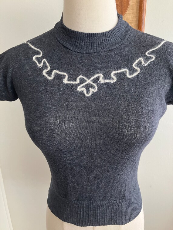 Vintage 1950's Dark Gray High Waist Pullover Top … - image 9