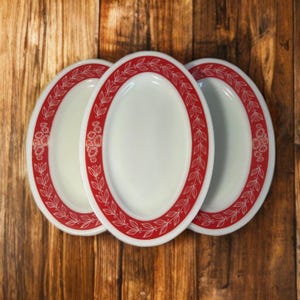 Vintage Pyrex Red Laurel Tableware Oval Platter/Trays - Pyrex Corning Tableware Plates
