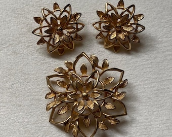 Vintage Sarah Coventry Brooch and Earrings Set - 1960s Jewelry Set