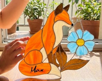 Gepersonaliseerde vos glas-in-lood suncatcher, aangepaste naam handgemaakte bloem raam hangend cadeau