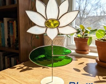 Custom Stained Glass Water Lily Suncatcher with Wood Base, Handmade Birth Month Flower Decor