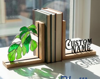 Monstera Blätter Buchstütze: Personalisierte Glasmalerei mit Holzfuß