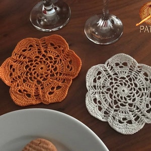 Skull Coaster Crochet Pattern: Halloween Doily (PDF Pattern)