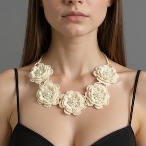 Wzór na naszyjnik z kwiatami szydełkowymi 3D: biżuteria ślubna (do pobrania w formacie PDF)