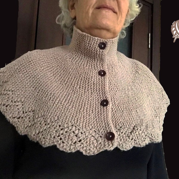 Strickmuster für Damen mit zartem Spitzenrand-Detail, Schulterwickel, Strickspitzenrand, beiges Capelet, einfaches Muster, Geschenk zum Muttertag