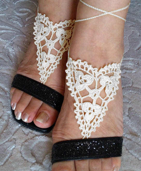 40 Gorgeous Patterns for Barefoot Sandals to Dress Your Feet 27 Crochet Barefoot Sandals Pattern: Wedding Beach Accessory
