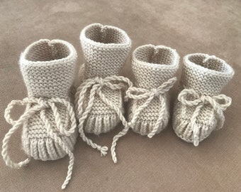 Knitted Baby Booties Pattern, Unisex Baby Booties Shoes, Video tutorial, Cream Boots, Knit Pattern, 3wks-3months, 6-12 months