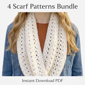 May include: A weathered wooden sign, inscribed with 'Welcome to our home' in a handwritten font. The sign has a distressed appearance, ideal for a porch or hallway, and measures approximately 30 cm in length.