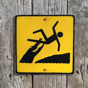 Krokodil Warnschild | Handgemachtes Siebdruck-Schild | Crocodile Attack Schild | Australien | Reptil | Eidechse | Jahrgang | Schwimmbad