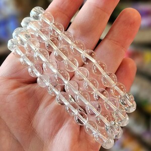 Bracelet en quartz transparent • Perles de pierres précieuses naturelles de 8 mm • Bracelet en cristal extensible image 2