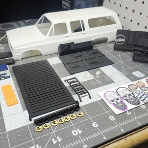 1991 Chevy Suburban SCX24 Body 155MM WB