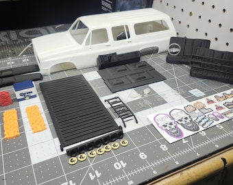 Scx24 Body: KING BURBAN  1991 Chevy Suburban 155MM WB