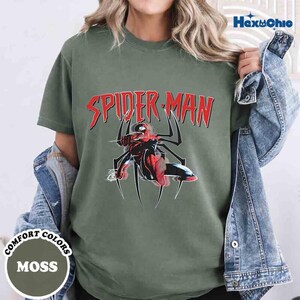 Vintage Amazing Spider-Man Comfort Colors Shirt, Retro Marvel Comics Cover Tee, MCU Fan Gift, Pink Spiderman Graphic Shirt, Marvel Trip Tee Bild 2