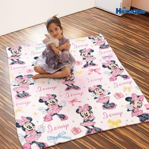 Personalized Minnie Mouse Blanket, Custom Name Disneyland Minnie Blanket, Disneyland Blankets, Minnie Birthday Gifts, Custom Name Blanket image 2