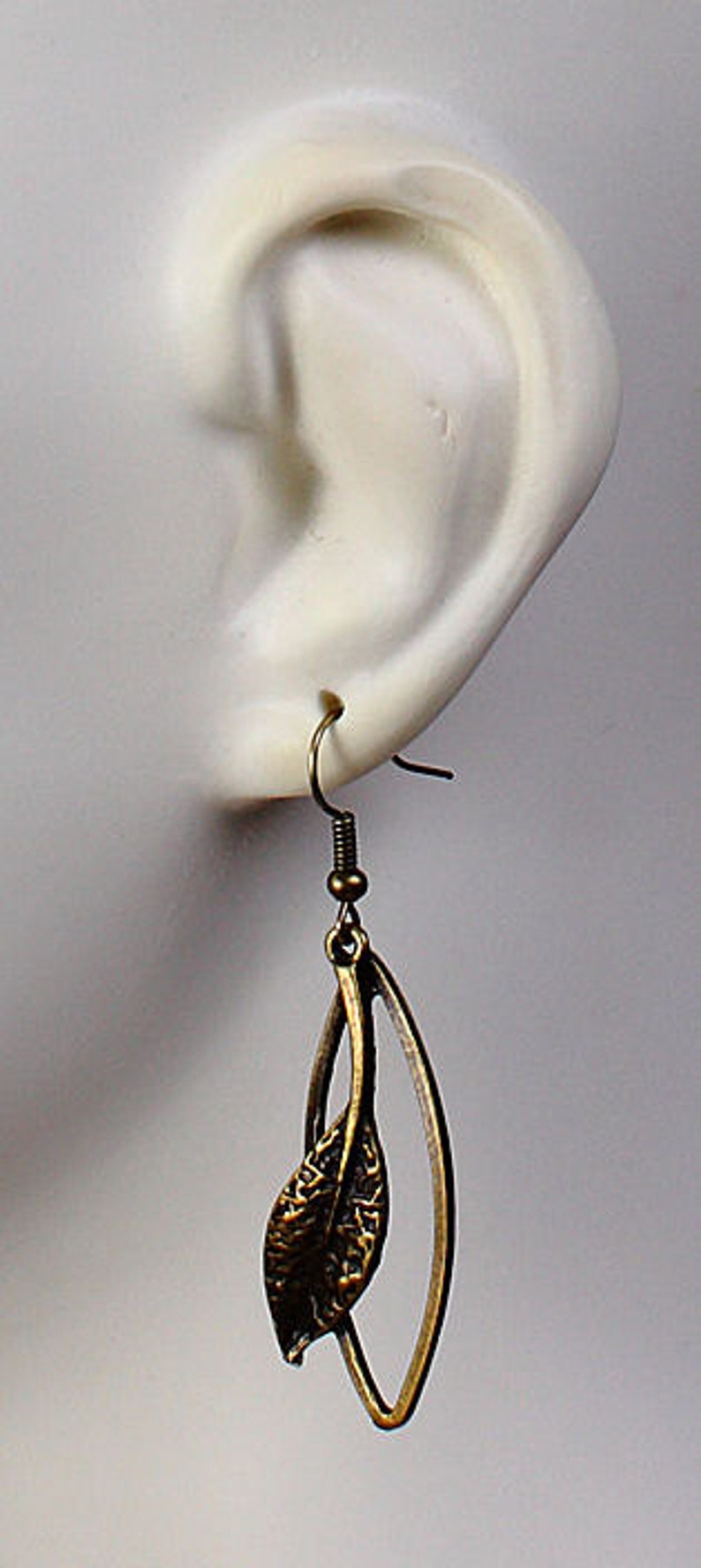 Antique Brass Leaf Drop Dangle Earrings 557 Etsy