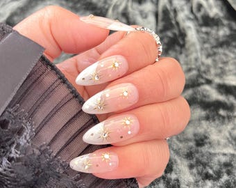 Handmade Pearl Star French Press On Nails, Medium Almond Shape, French Style, Pearl Light, Custom High Quality Luxury Design, Ins Art Nail